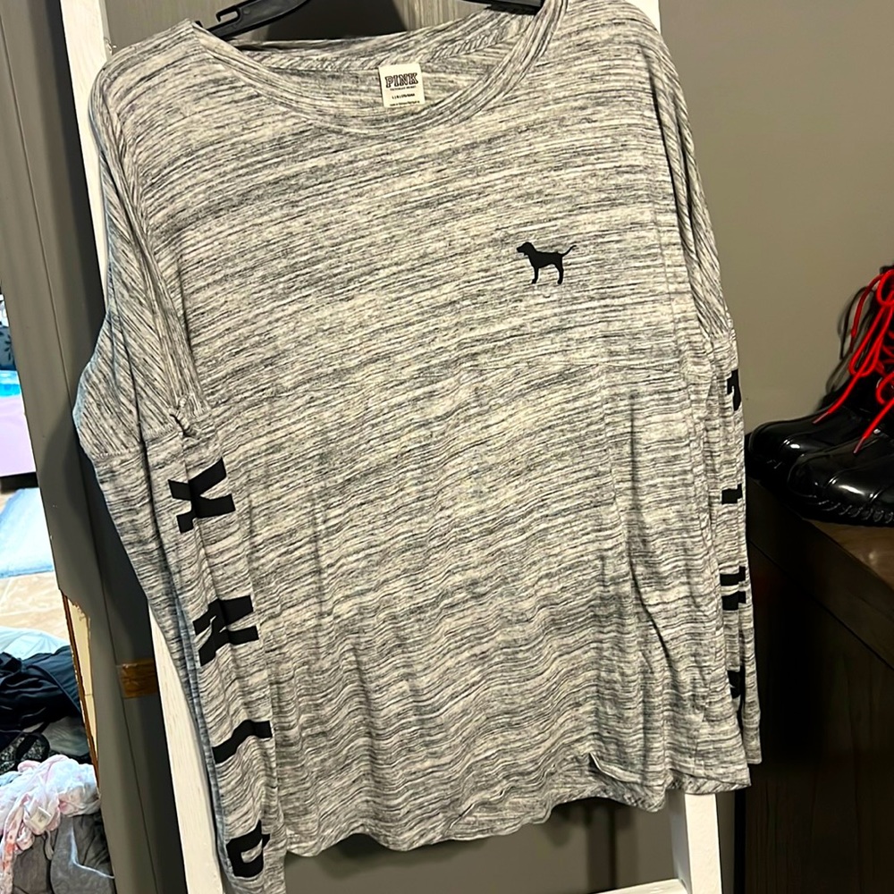 Like new PINK Victoria’s Secret long sleeve tee gray and pink and black size L